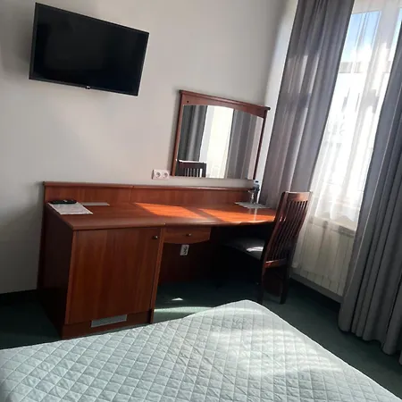Bed and Breakfast Alabastro Tomaszów Mazowiecki Zewnętrze zdjęcie